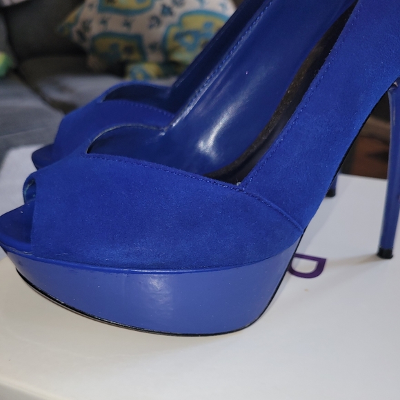 BAKERS Shoes Style Eryn Blue Platform Pumps - Picture 5 of 12